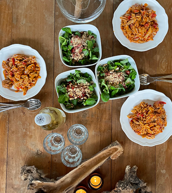 Vega(n) pasta met salade